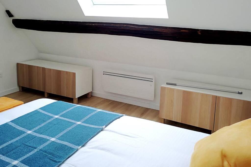 The Cozy Downtown Duplex *